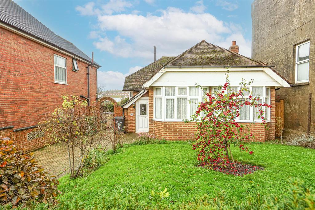 Ashburnham Road, Hastings 3 bed detached bungalow for sale £425,000