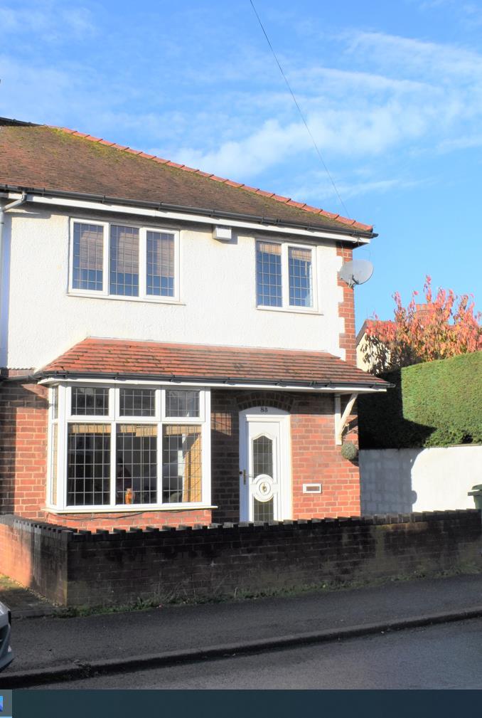 Lloyd Street, Cannock 3 bed semidetached house £995 pcm (£230 pw)