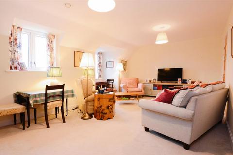 2 bedroom apartment for sale - 44 Eleanor House, London Road, St. Albans AL1 1NR