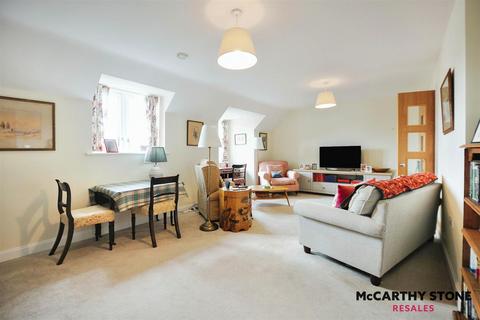 2 bedroom apartment for sale, 44 Eleanor House, London Road, St. Albans AL1 1NR