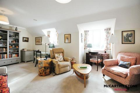 2 bedroom apartment for sale, 44 Eleanor House, London Road, St. Albans AL1 1NR