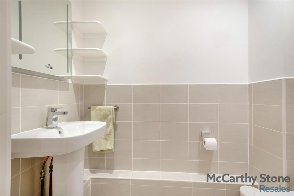 8672081-interior10.jpg