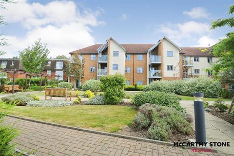 2 bedroom apartment for sale, 44 Eleanor House, London Road, St. Albans AL1 1NR