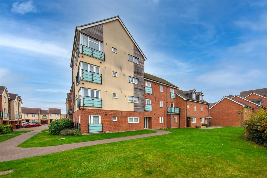 Leyland Road, Dunstable, Bedfordshire 1 bed flat £170,000