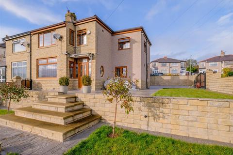 4 bedroom semi-detached house for sale - Highroad Well Lane, Halifax