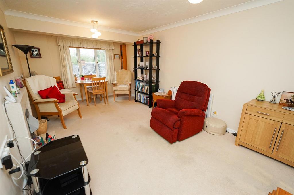 Water Lane, Leighton Buzzard 1 bed retirement property £130,000