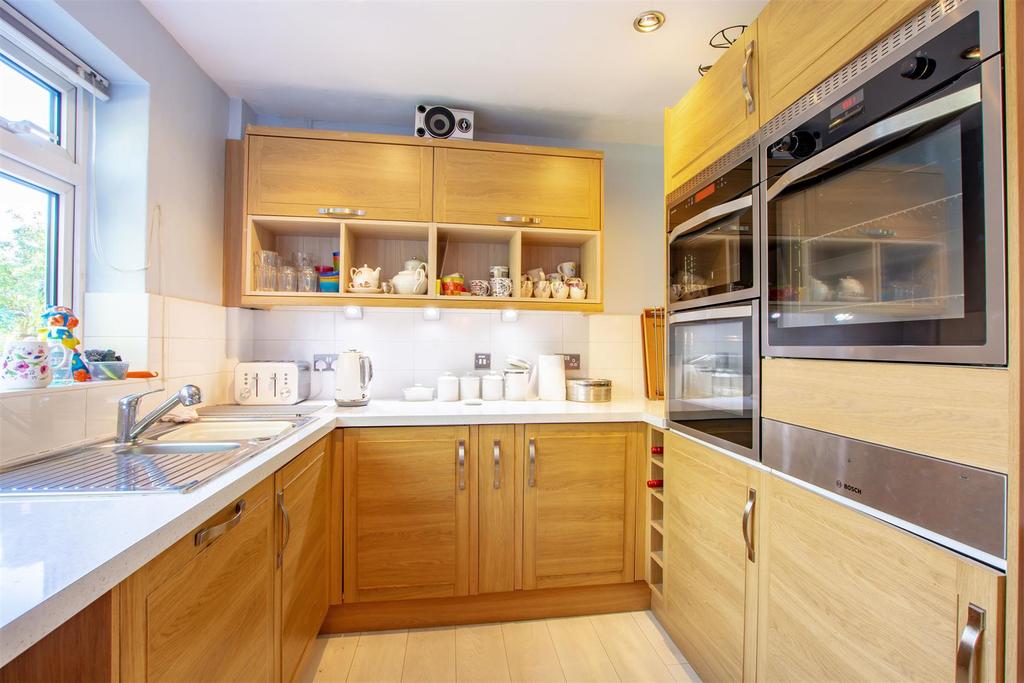 Kitchen DSC4008-HDR copy.jpg