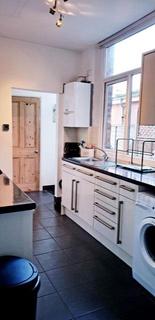 4 bedroom terraced house to rent - Sir Thomas Whites Road, Coventry