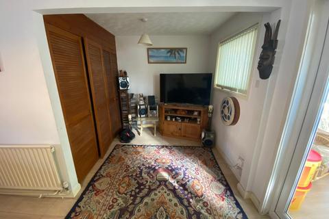 1 Barnhill Square, Northampton, NN3 5BB
