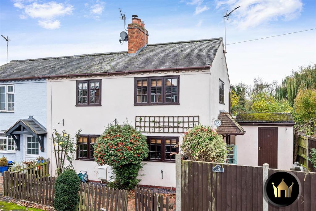 School Road, Alcester 2 bed semidetached house £270,000