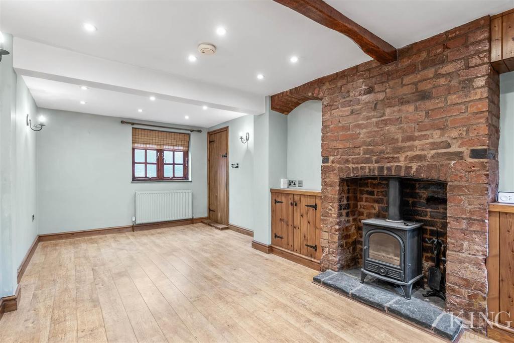 School Road, Alcester 2 bed semidetached house £270,000