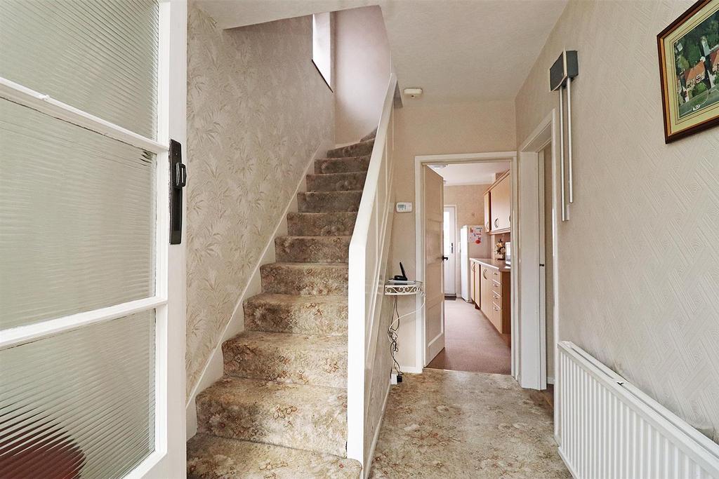 Woodhouse Lane East, Timperley 3 bed semidetached house £400,000
