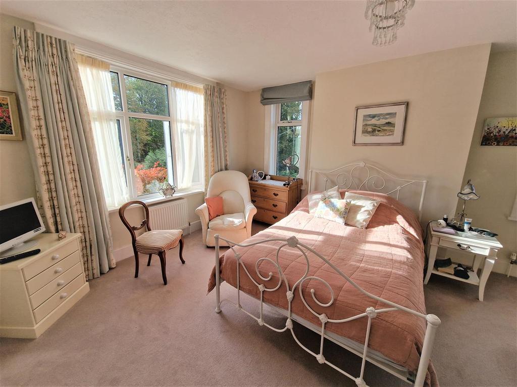 Bedroom 2.jpg
