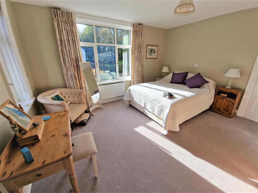 Master Bedroom.jpg