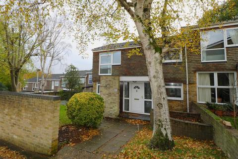 4 bedroom house to rent - Croftersmead, Court Wood Lane, Croydon