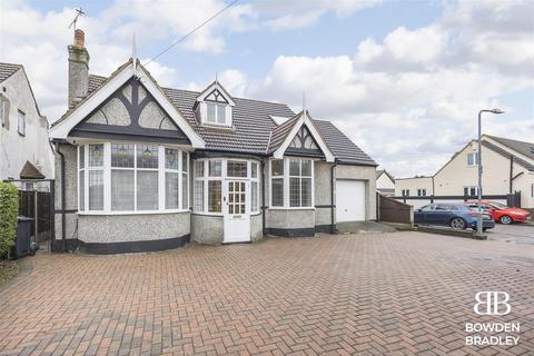 6 bedroom detached house for sale - Goodmayes Lane, Ilford