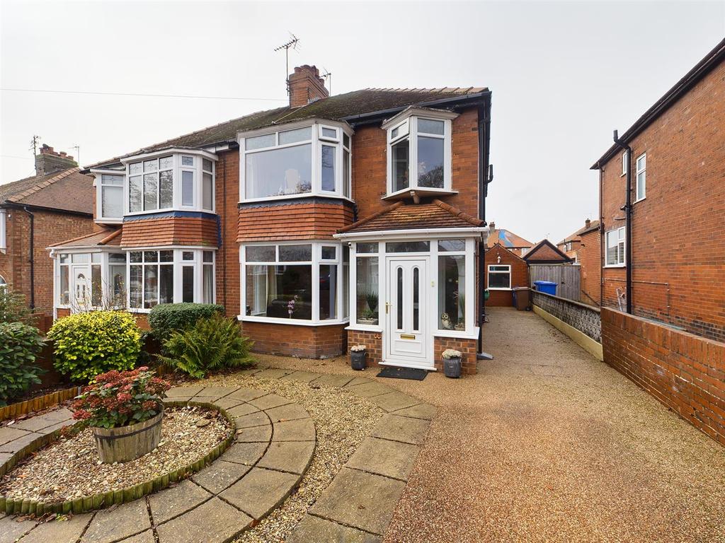 St. Columba Road, Bridlington 3 bed semidetached house £249,950