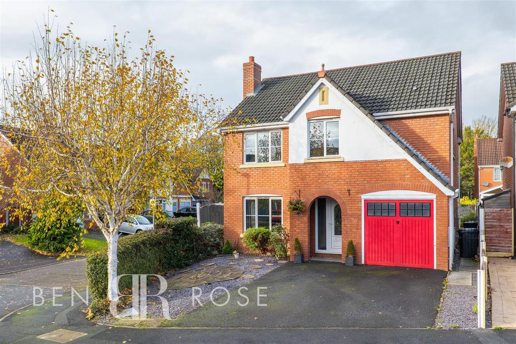 Heatherleigh, Leyland 4 bed detached house £290,000