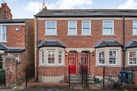 3 bedroom end of terrace house for sale - Helen Road, Oxford, Oxfordshire