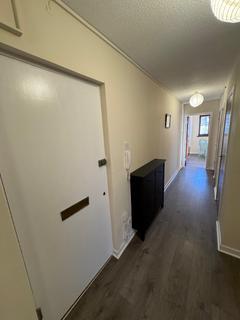 2 bedroom flat to rent, Hawthornden Place, Pilrig, Edinburgh, EH7