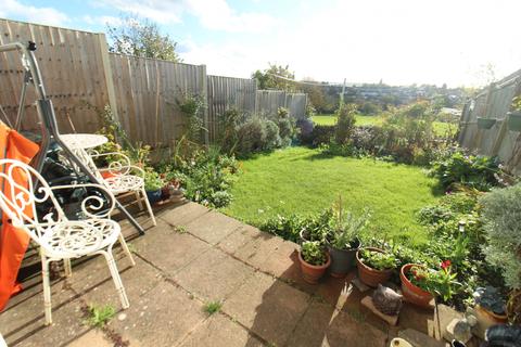 3 bedroom terraced house for sale - Stour Close,  Rochester, ME2