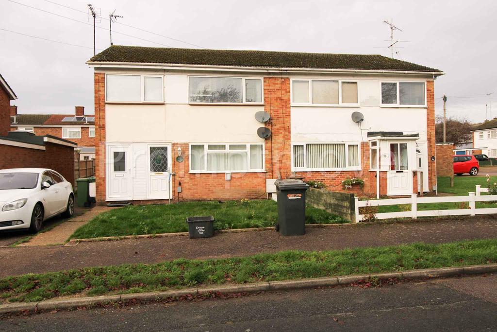 Fairfax Avenue Luton LU3 3DE 2 bed ground floor £1,100 pcm