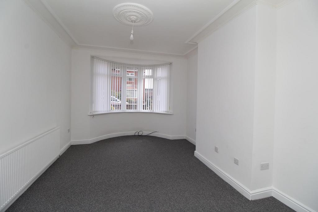 Croftsway, Grainger Park, Newcastle... 3 bed semidetached house £150,000