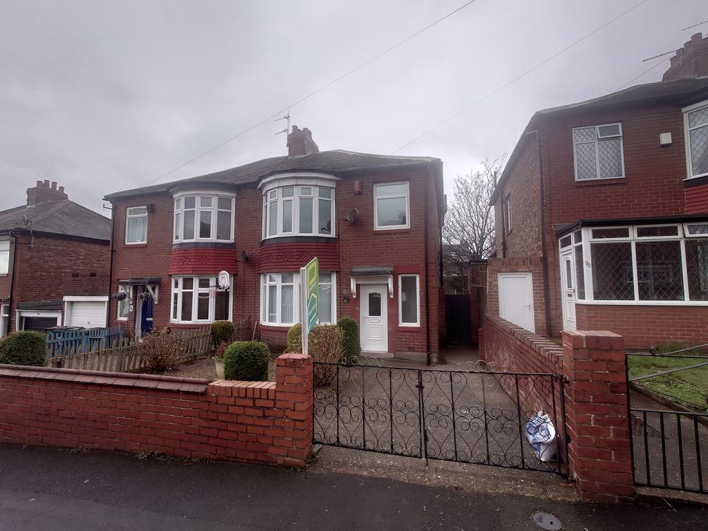 Croftsway, Grainger Park, Newcastle... 3 bed semidetached house £150,000