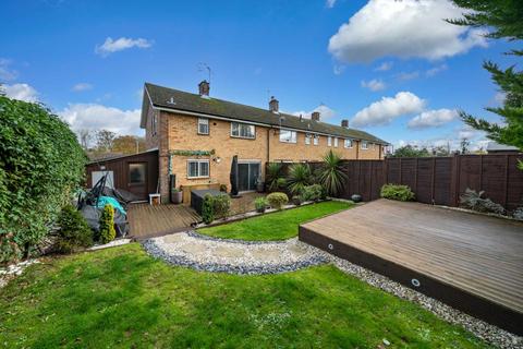 12 Gade Close, Hemel Hempstead, HP1 3LH