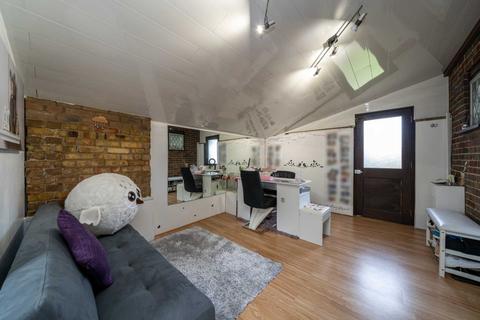 12 Gade Close, Hemel Hempstead, HP1 3LH