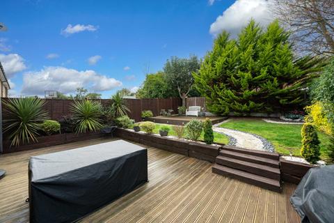 12 Gade Close, Hemel Hempstead, HP1 3LH