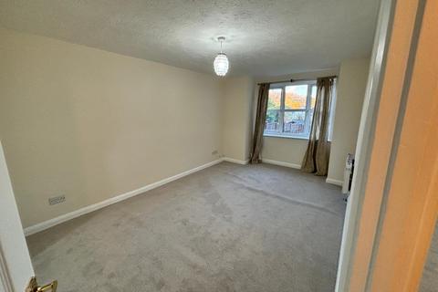 1 bedroom apartment to rent, Wilton Road, Redhill