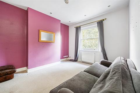 2 bedroom flat to rent, Shepherd's Bush W12 W12