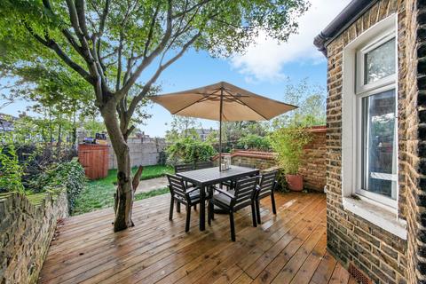 19a Clifford Gardens, London, NW10 5JE