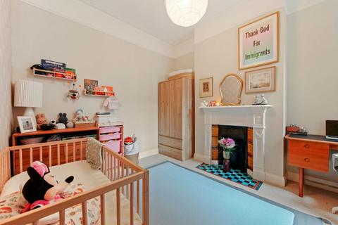 19a Clifford Gardens, London, NW10 5JE