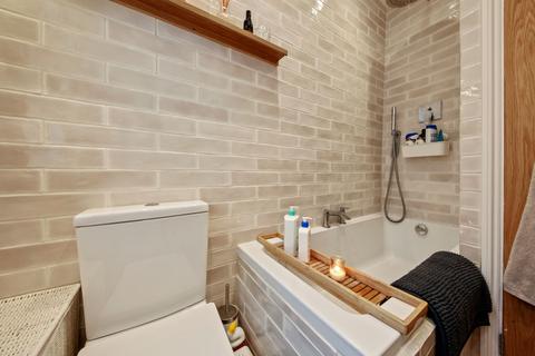 19a Clifford Gardens, London, NW10 5JE