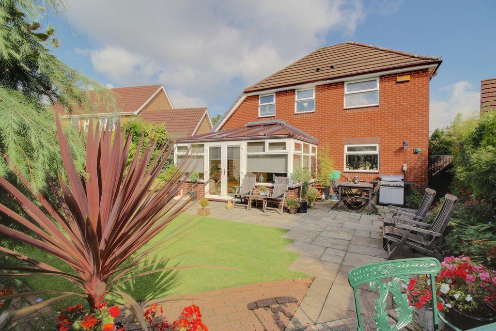 Primrose Way, Sutton in Ashfield NG17 1HX 4 bed detached house £310,000