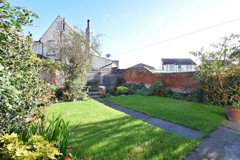 102 Wellesley Road, Clacton-on-sea, CO15 3PT