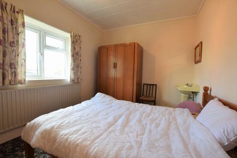 102 Wellesley Road, Clacton-on-sea, CO15 3PT