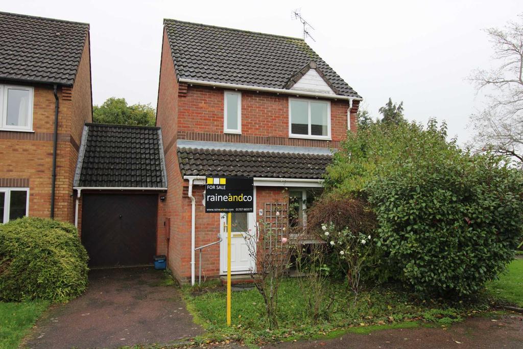 Laurel Fields, Potters Bar 3 bed house £490,000