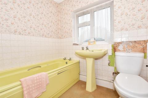 147 Colyer Road, Northfleet, Gravesend, DA11 8AZ