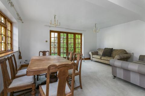 2 bedroom bungalow to rent, Westwood Road, Windlesham, Surrey