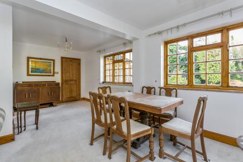 2 bedroom bungalow to rent, Westwood Road, Windlesham, Surrey