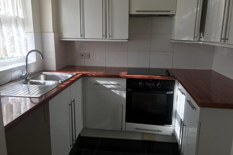 2 bedroom flat to rent, Adeliza Close,  Barking, IG11