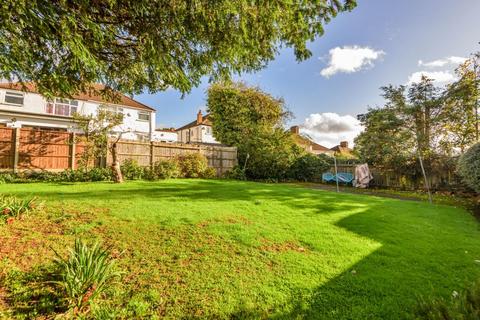 8 Trevor Close, Harrow, HA3 6AE