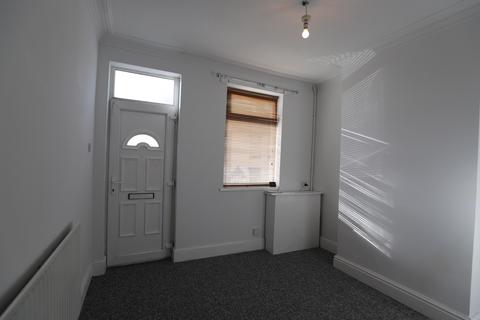 2 bedroom terraced house to rent - Blake Street, Burslem, ST6