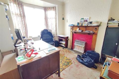 114 Repton Avenue, Oldham, OL8 4JD