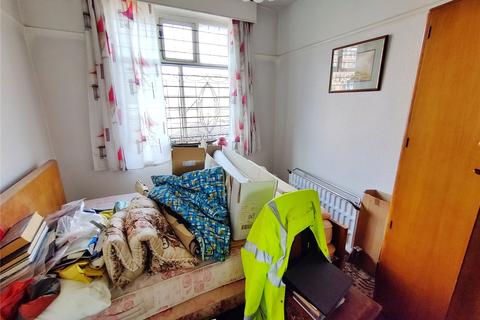 114 Repton Avenue, Oldham, OL8 4JD