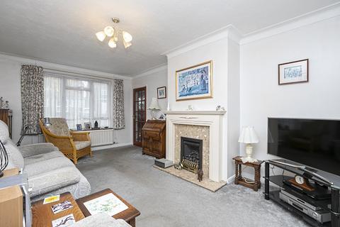 22 Green Walk, Ongar, CM5 9HR