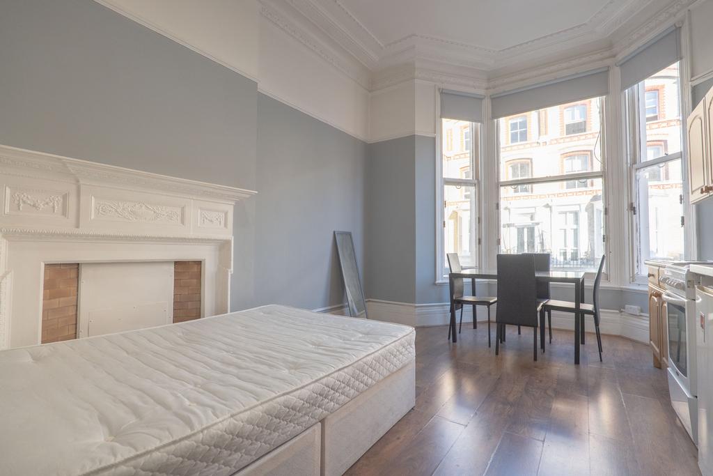 Studio to rent